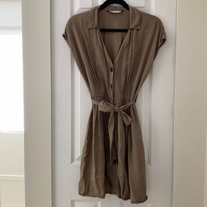 Khaki shirt dress with pockets
